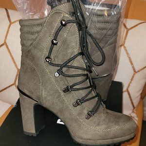 Lace-up Ankle Boots